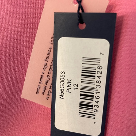 Marchesa Notte pink columnar cape gown - Picture 7 of 8